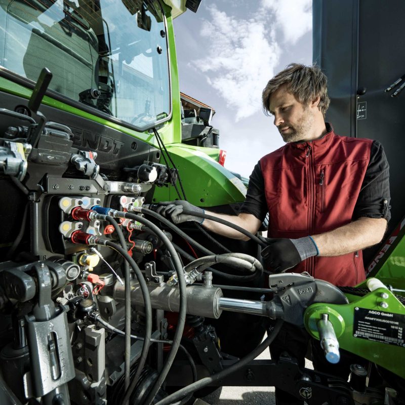 FAB09173_FeatureMoment1-300Vario_master